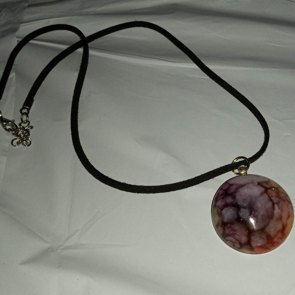 Handmade Round Cloudy Pendant Necklace
